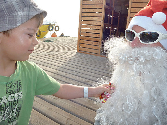 Nikolaus am Bart gezogen